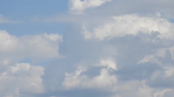 Dramatic scene of clouds time lapse alt