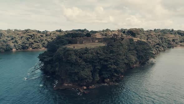 Drone footage of abandoned Fort at Panama's biggest river entrance