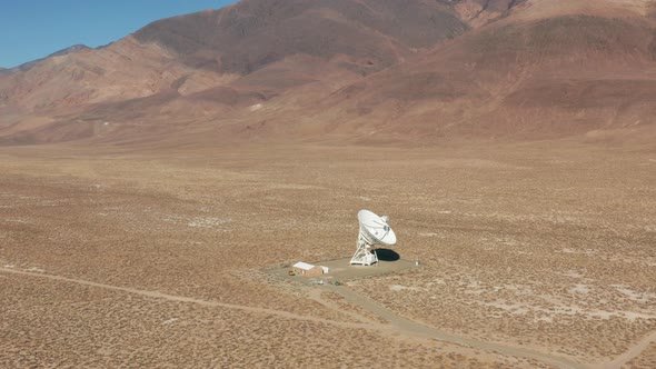  Drone Science and Innovative Technologies - Large Radio Telescope Looks Space