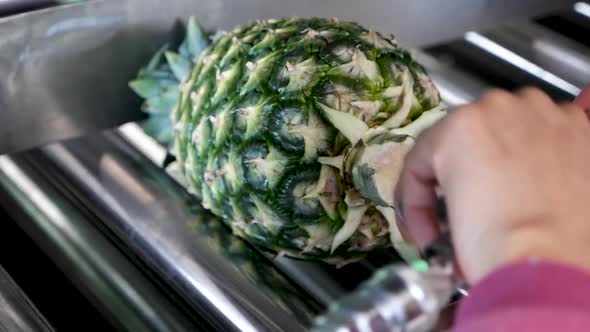 Pineapple on Conveyor BeltShot On GH5 with 12-35 f2.8Lens 29.97fps