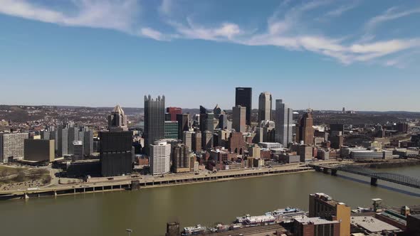 Drone video of Pittsburgh, Pennsylvania skyline.