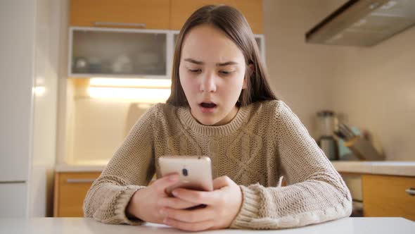 Teenage Girl Got Upset and Stressed After Receiving Negative Information or Abuse in Social Media