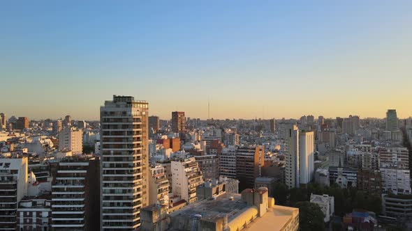 Descending pedestal establishing view of the Mariano Moreno National Library in Buenos Aires