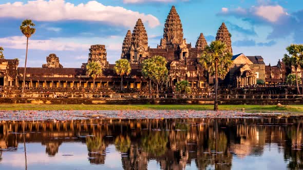 Timelapse of Cambodia Landmark Angkor Wat