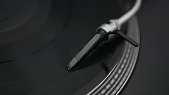 Vinyl Player 28