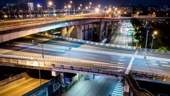 Timelapse of traffic in Taipei city at night