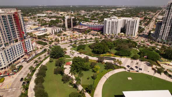 Young Circle Hollywood Fl Usa 4k