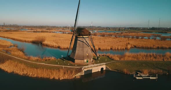 Kinderdijk Aerial 4K