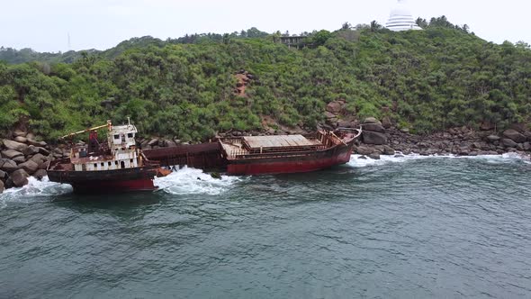 The Rusty Shipwreck Run Aground