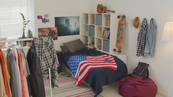 Bedroom of Teenager View