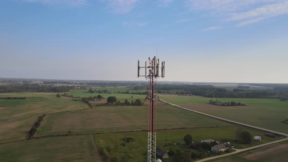 Mobile network antenna