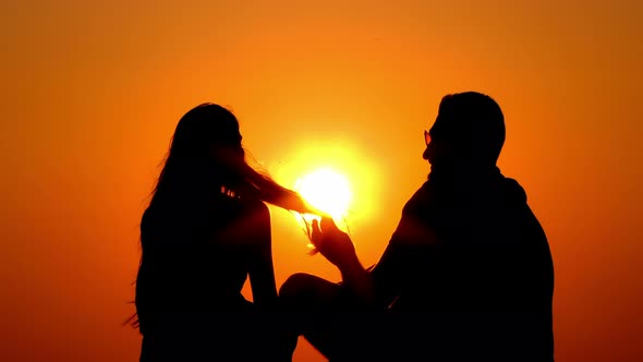 Couple Lovers In Sunset Silhouette 4