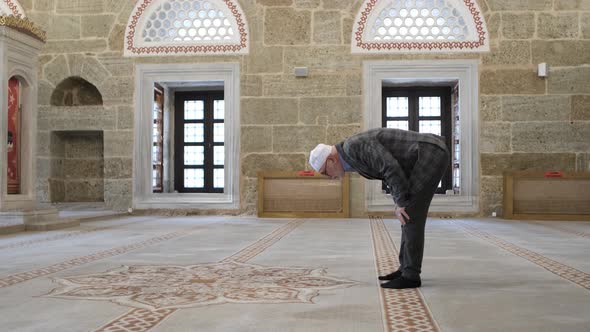 Man Perform Salat On Masjid