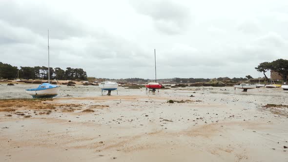 Yachts And Boats During Ocean Low Tide 12