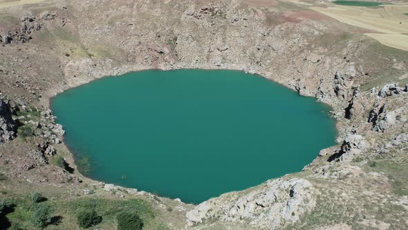 sivas zara kizilcan crater lakes