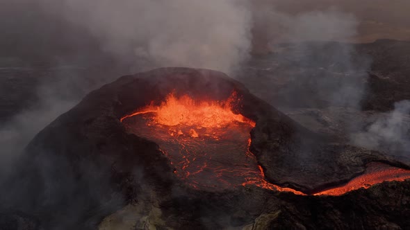 Large volcanic cone in Iceland