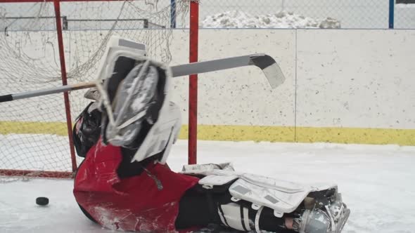 Hockey Goalie Fail