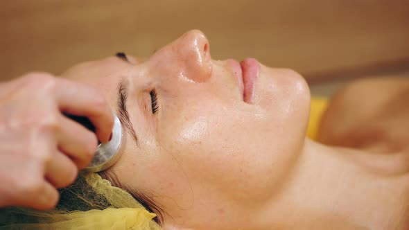Cosmetology Facial Skin Care Procedures