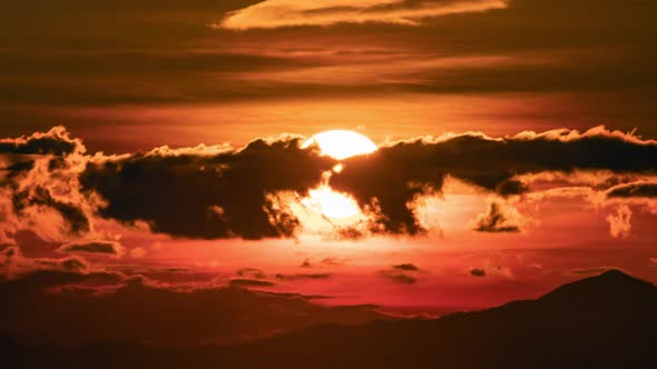 Time lapse of majestic sunset or sunrise