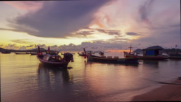 Time Lapse Stunning Sunrise Above Fishing