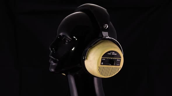 mannequin music headphones retro vintage disco party head