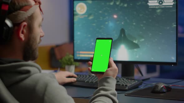 Concentrate Gamer Holding Phone with Mock Up Display