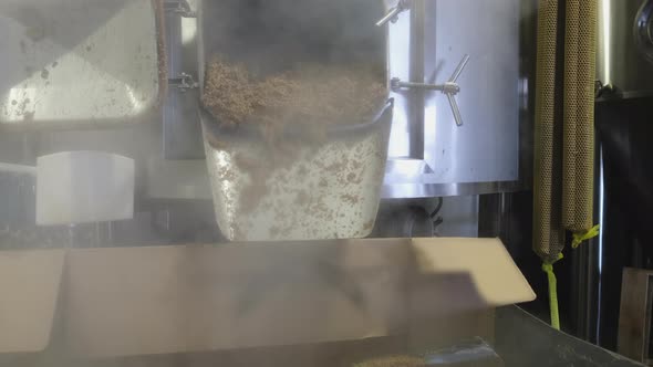 Mashing Out Malt During the Beer Making Process