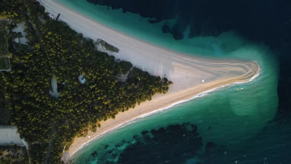 Circling the drone around the golden horn beach in Croatia.