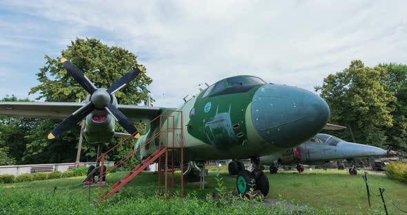 Timelapse of a fighting planes at Polish Army Museum