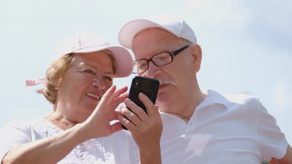Grandma Teaches Grandpa to Use the Latest Smartphone