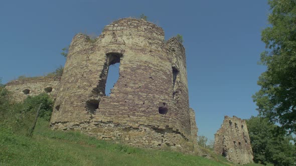 Circular tower ruins