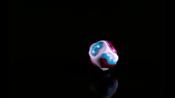 One heart dice bouncing on the floor