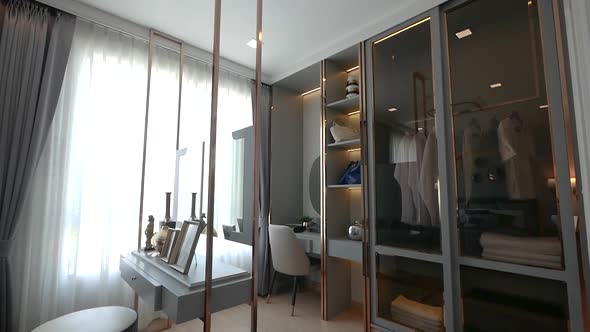 Elegant and Stylish Walk In Closet Decoration walkthrough