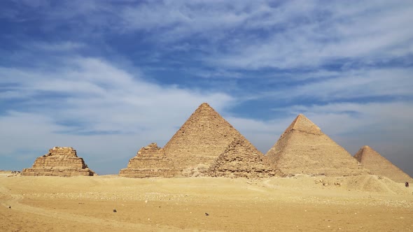 Timelapse Of The Great Pyramids In Giza Valley