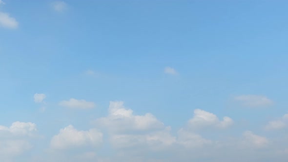 4K Sky Time lapse, Beautiful background, Sky Timelapse of skyscrapers. alt