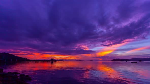 Stunning sunrise at the beach Beautiful light of nature amazing landscape 