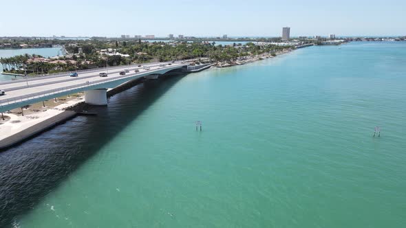 Bird Key Point, Sarasota, Florida.  Bridge from Sarasota to Bird Key Point park and homes