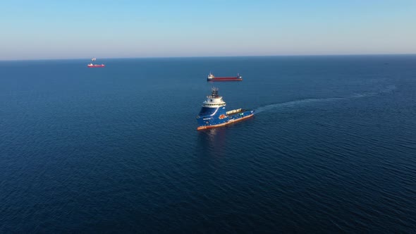 Vessel with Landing Ground on Deck and Navigation Antennas