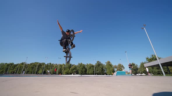 Man Feint Bmx And Jump