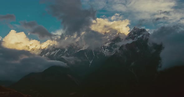 Beautiful Sunset on Annapurna Sunset Sky Over Snowy Peaks Timelapse Photography of Clouds Nepal