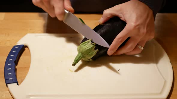 Cutting of fresh eggplant