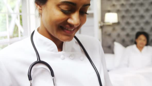 Female doctor holding a tray of breakfast 4k