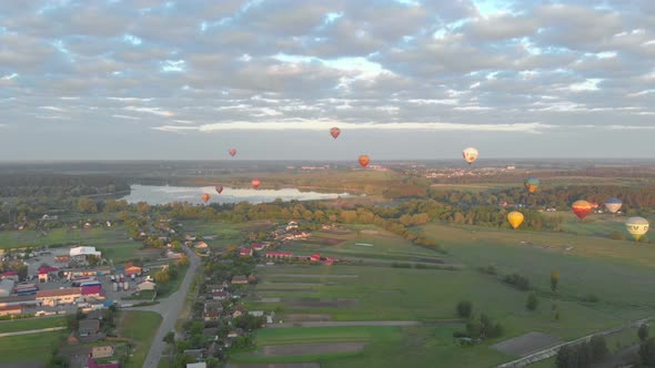 Lake Flying Balloons