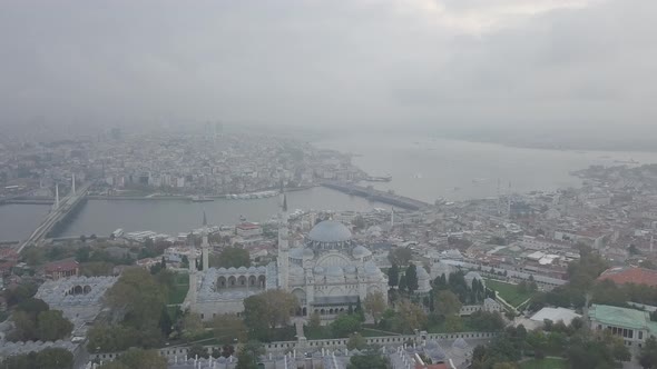 Aerial footage of Suleymaniye Mosque from a foggy day dlog 03