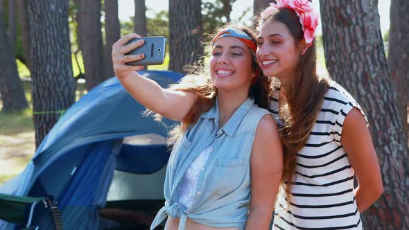 Friends taking a selfie 4k