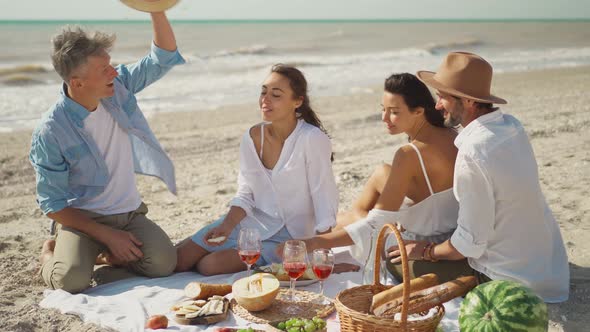 Leisure Summer Olidays Eating People at Picnic and Food Concept Happy Friends Having Breakfast at