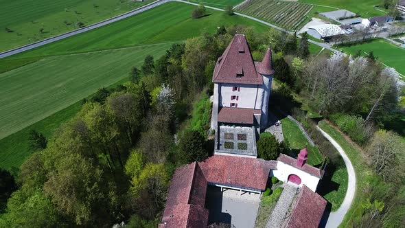 Aerial video of a castle in Aarau, Switzerland.