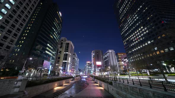 Seoul Cheonggyecheon City Traffic