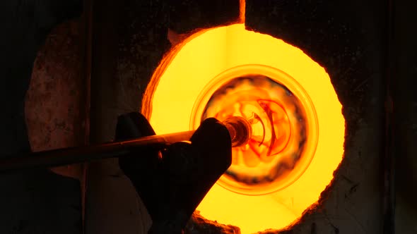 Glassworks glass manufacturing process