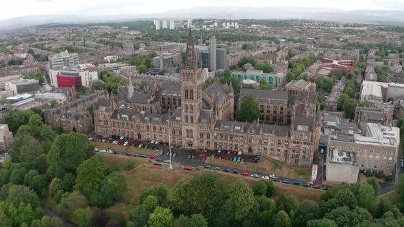 Circling drone shot around University of Glasgow Cloisters building